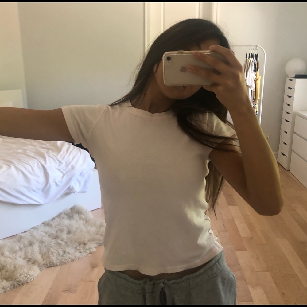 brandy melville baby pink tee